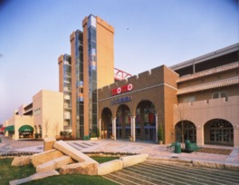 近鉄百貨店桃山店（MOMO )の画像1