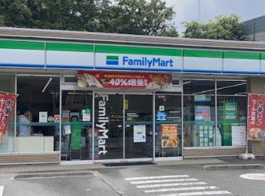 ファミリーマート　大和深見西246店の画像1