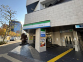 ファミリーマート 八丁堀店