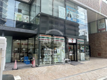 セブンイレブン 新大阪ブリックビル店の画像1