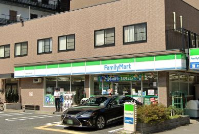 ファミリーマート 大阪回生病院前店の画像1