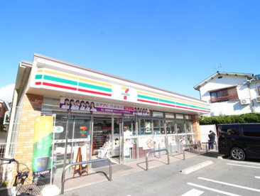 セブンイレブン 寝屋川成田町店の画像1