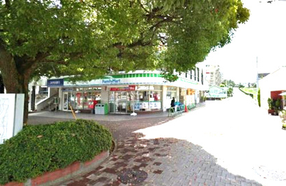 ファミリーマート 弥生台駅前店の画像1