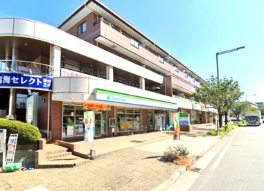 ファミリーマート こどもの国店の画像1