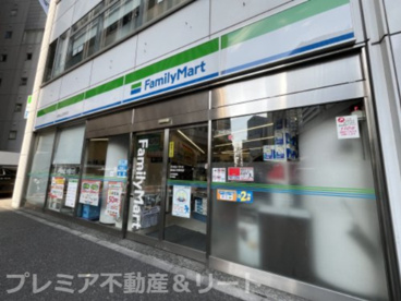ファミリーマート アークヒルズ前店の画像1