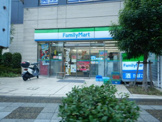 ファミリーマート 黄金町駅北店