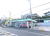 ファミリーマート 小浦平戸二丁目店