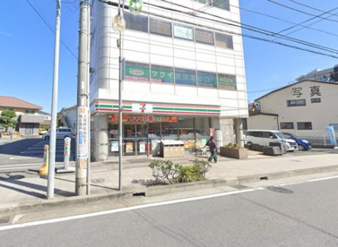 セブンイレブン 横浜中田駅前店の画像1