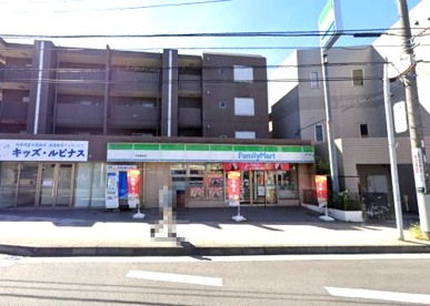 ファミリーマート 中田駅前店の画像1