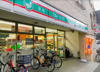 ローソンストア100 LS東駒形二丁目店の画像1
