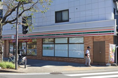 セブンイレブン 横浜本牧三渓園店の画像1