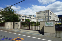 大阪市立十三中学校