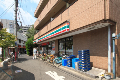 セブンイレブン世田谷砧6丁目店の画像1