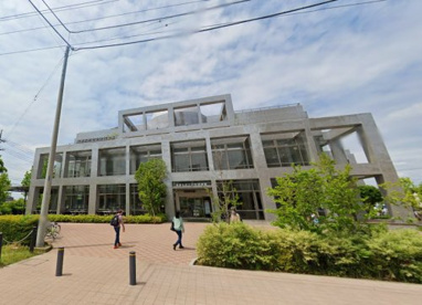 海老名市立中央図書館の画像1