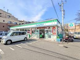 ファミリーマート 油屋横浜八景島店