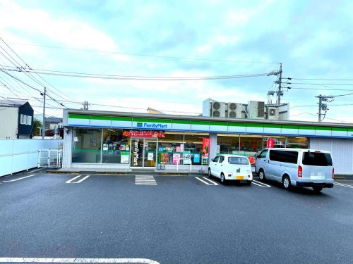 ファミリーマート 緑黒沢台一丁目店の画像