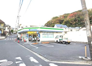 ファミリーマート 逗子小坪店の画像1