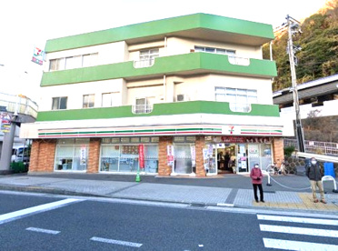 セブンイレブン 横須賀浦賀駅前店の画像1