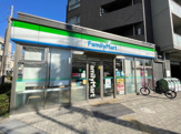 コンビニエンスストア ファミリーマート 世田谷下馬一丁目店