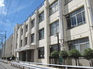 泉尾東小学校の画像1