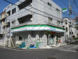 ファミリーマート 大谷田三丁目店