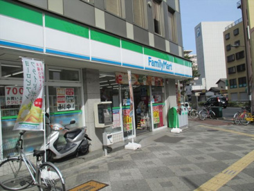 ファミリーマート東中島1丁目店の画像1
