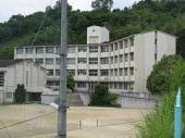 上中学校