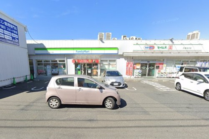 ファミリーマート 汲沢八丁目店の画像1