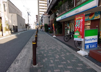 ファミリーマート土居駅前店の画像1