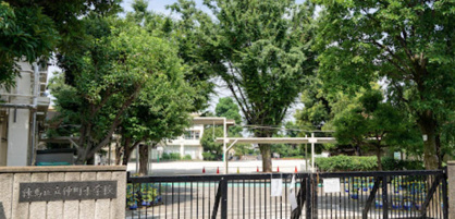 練馬区立仲町小学校の画像1