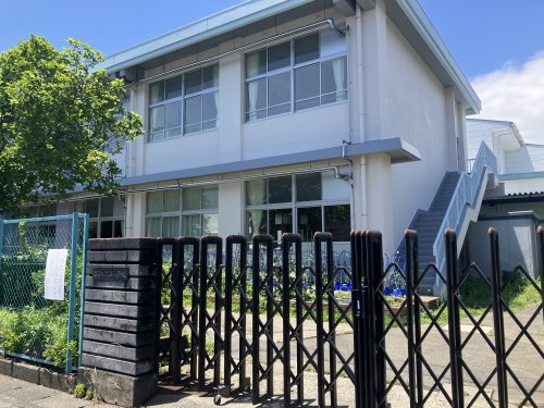 函南町立西小学校の画像