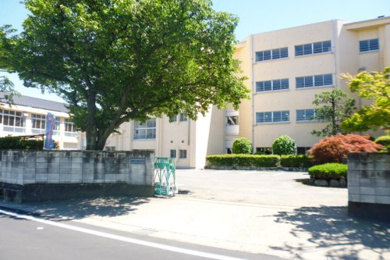 前橋市立元総社中学校