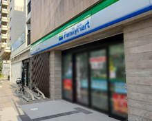 コンビニエンスストア ファミリーマート 中野早稲田通り店