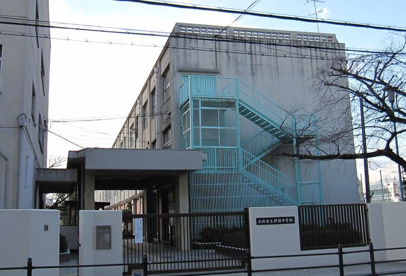 摂陽中学校の画像1