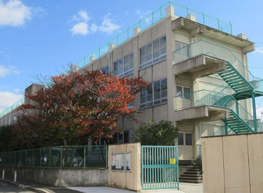 東大阪市立弥刀東小学校の画像1