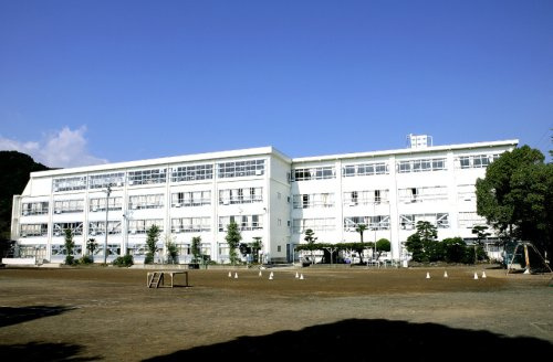 富士市立富士川第一小学校の画像