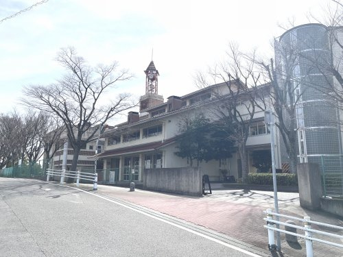 大府市立東山小学校の画像