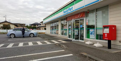ファミリーマート 牛久警察署前店の画像1