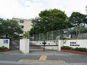 豊中市立 第十五中学校の画像1