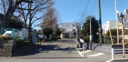 鴻巣市立馬室小学校の画像1