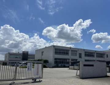 伊勢崎市立第四中学校の画像1