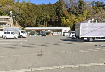 セブンイレブン 鎌倉城廻東店の画像1