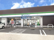 ファミリーマート【伏見向島本丸店】