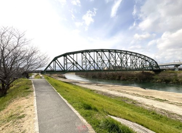 宇治川堤防【向島西堤町付近】の画像1