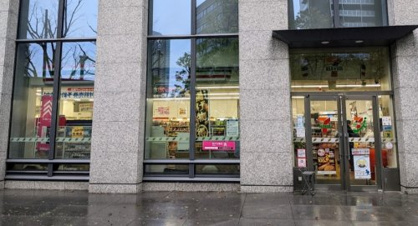 セブンイレブン 江東永代2丁目店の画像1