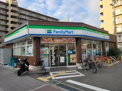 コンビニエンスストア ファミリーマート潮江五丁目店