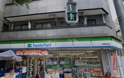 ファミリーマート 中野通り店の画像1