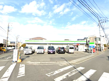 ファミリーマート 湘南松尾店の画像1