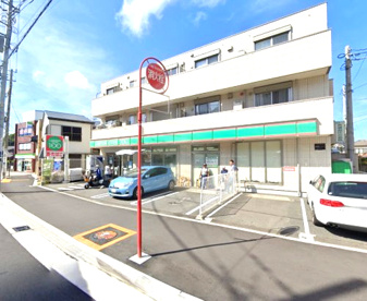 ローソンストア100 横須賀三春町三丁目店の画像1