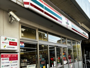 セブンイレブン 練馬富士見台駅西店の画像1